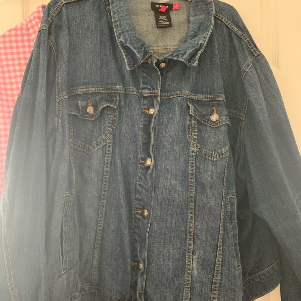 Torrid denim jacket, sz 4